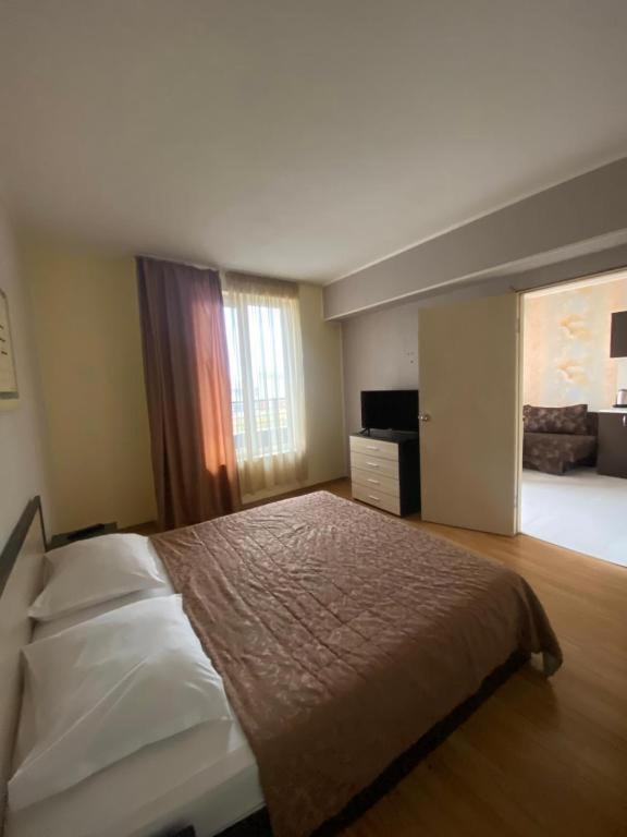 Apartments Danita & Restaurant&Pool Bar Варна Екстер'єр фото